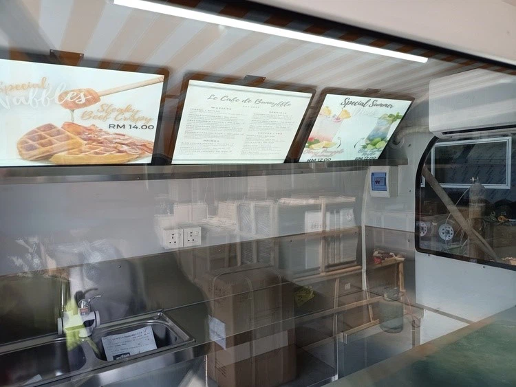 fully equipped ice cream kiosk